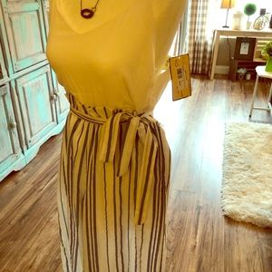 Summertime romper with belt, never worn